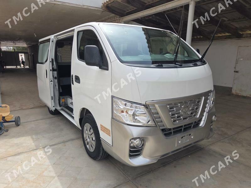 Nissan Urvan 2020 - 300 000 TMT - Ýolöten - img 4