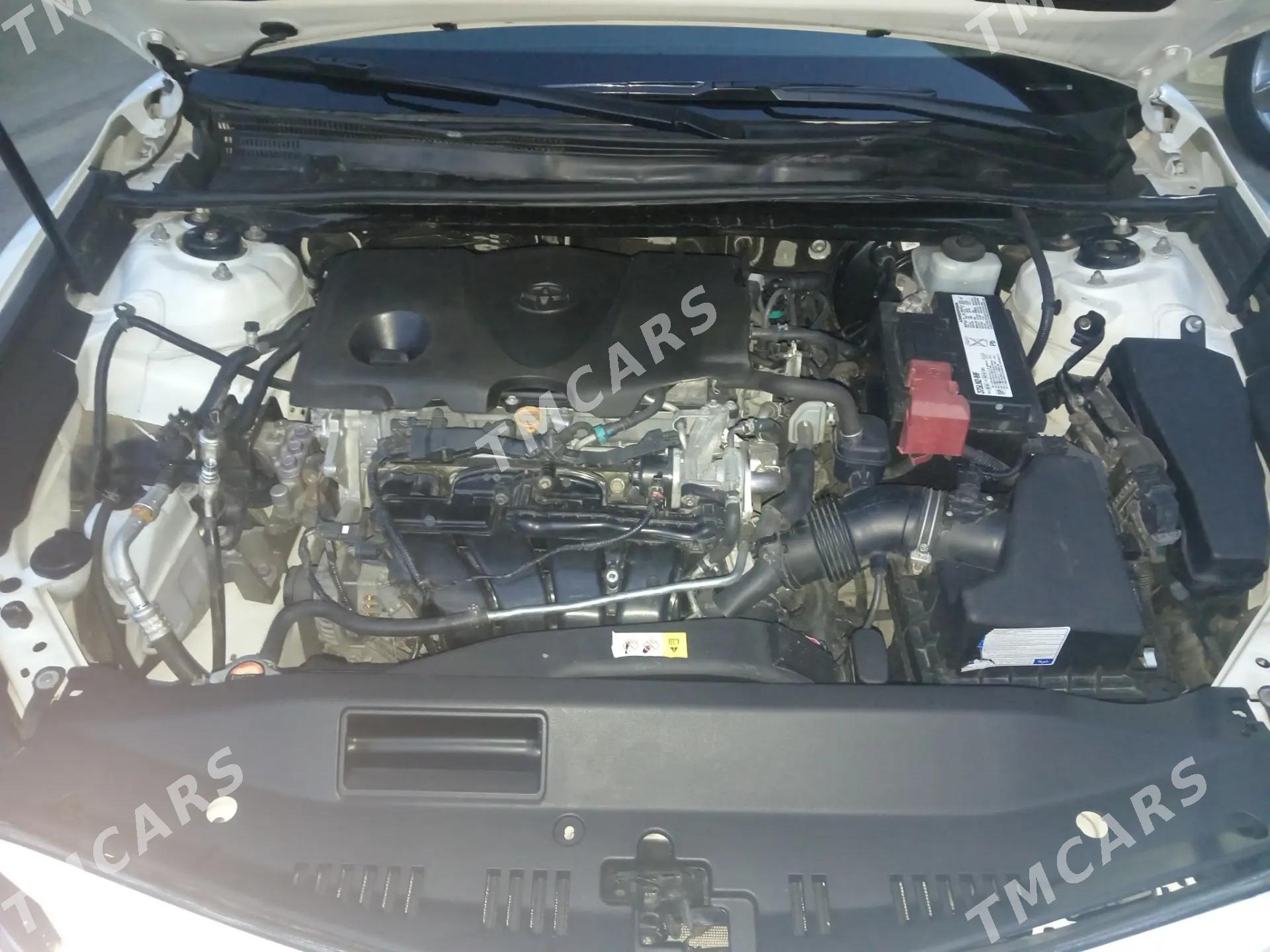 Toyota Camry 2019 - 300 000 TMT - Çärjew - img 5