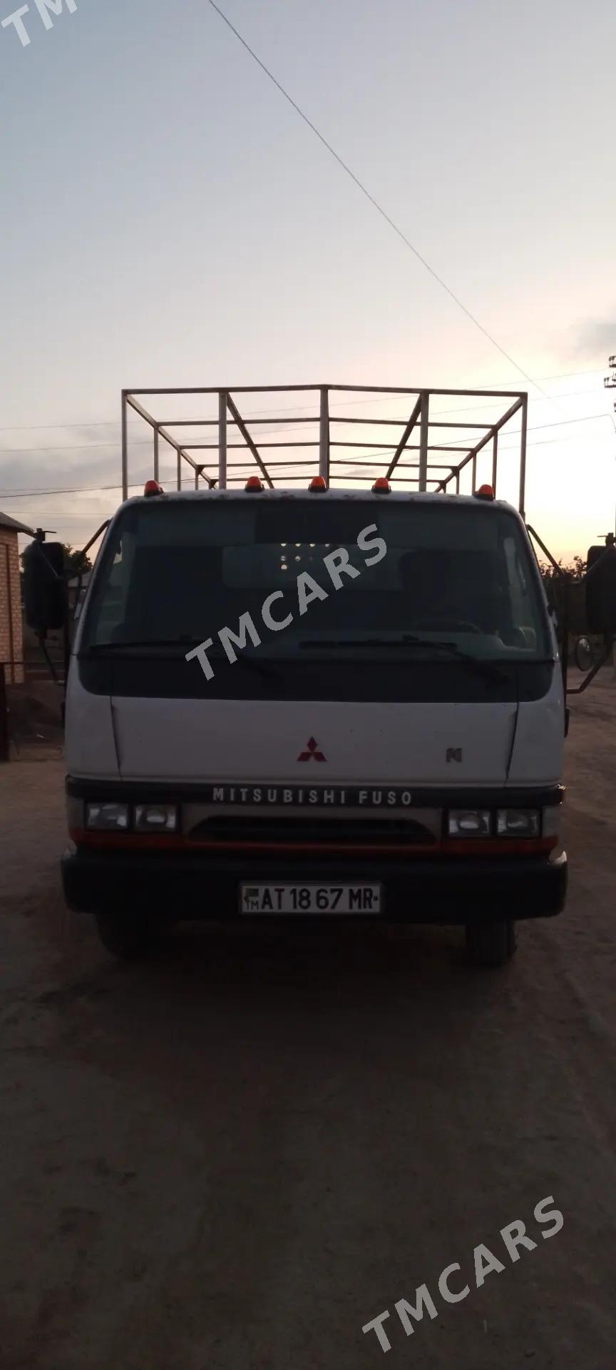 Mitsubishi Canter 2004 - 260 000 TMT - Каракумский этрап - img 2
