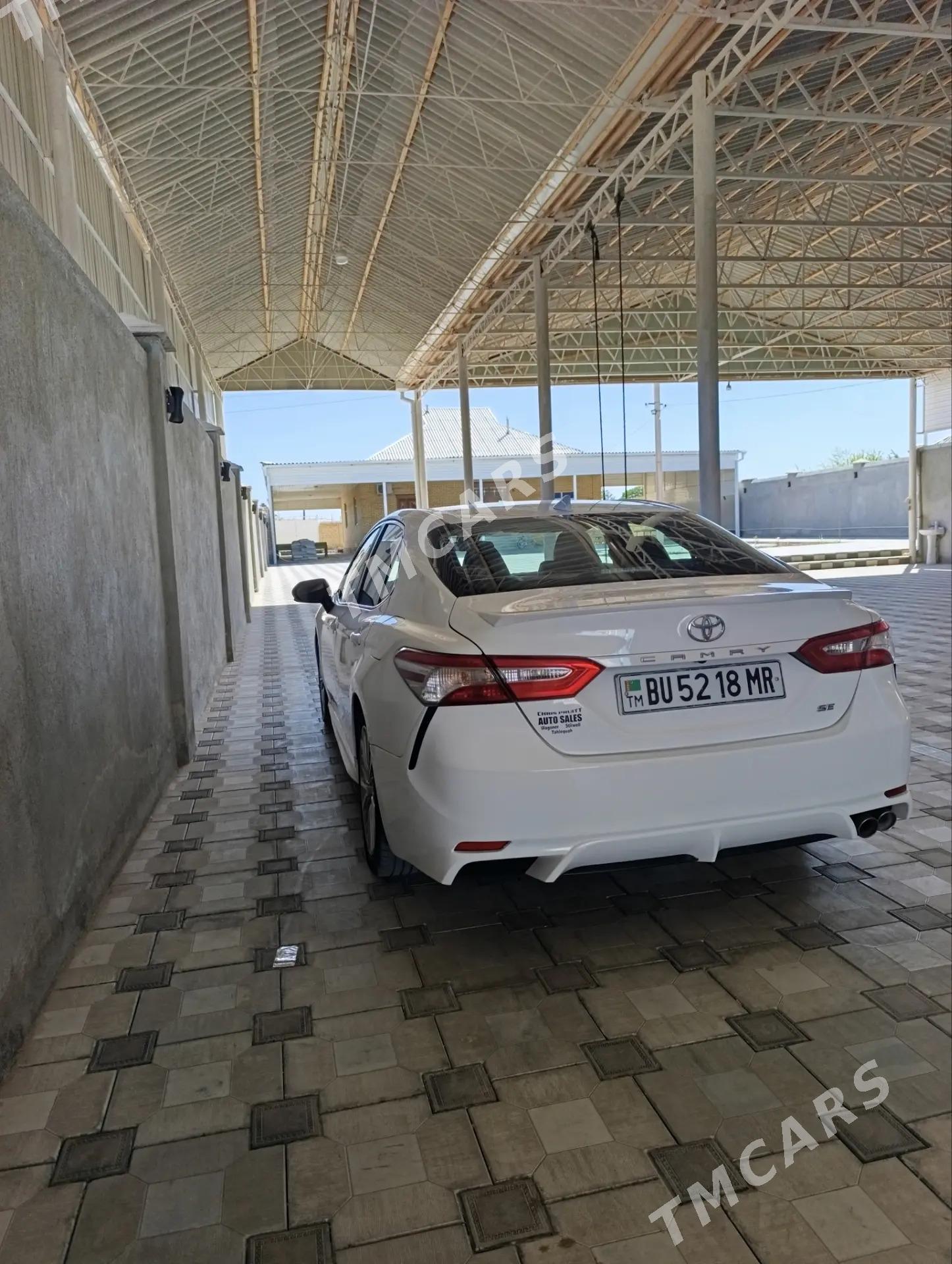 Toyota Camry 2020 - 300 000 TMT - Мары - img 3