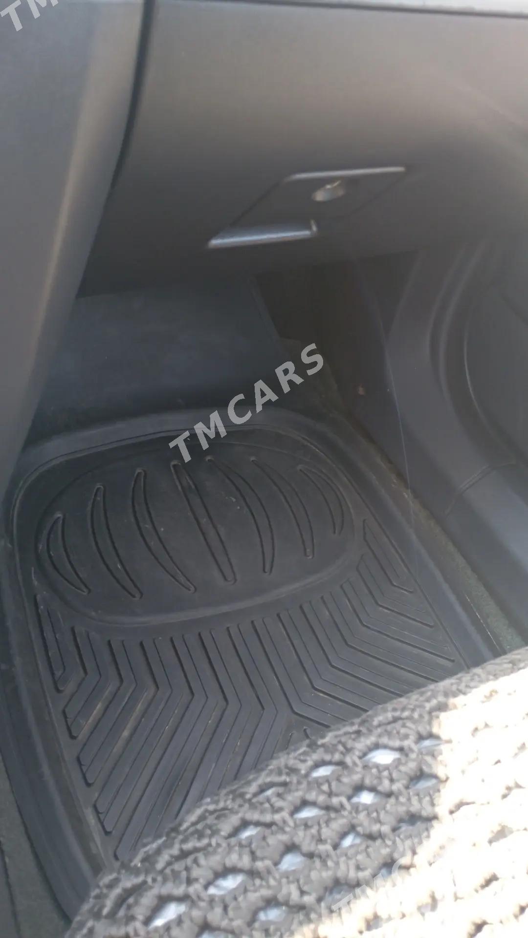 Opel Vectra 2002 - 100 000 TMT - Шабатский этрап - img 3