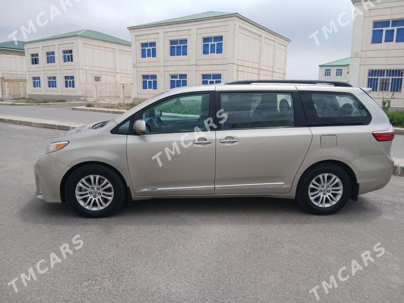 Toyota Sienna 2015 - 345 000 TMT - Дянев - img 5
