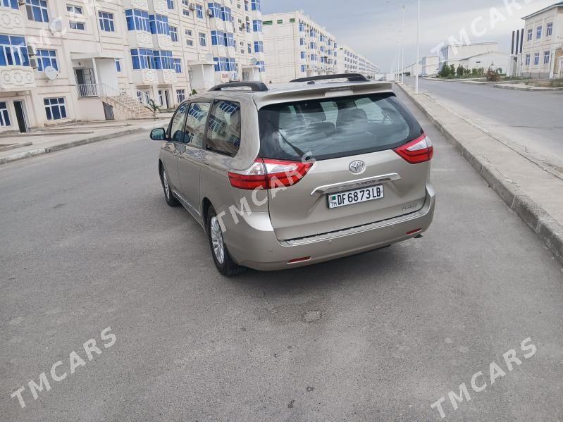 Toyota Sienna 2015 - 345 000 TMT - Дянев - img 8