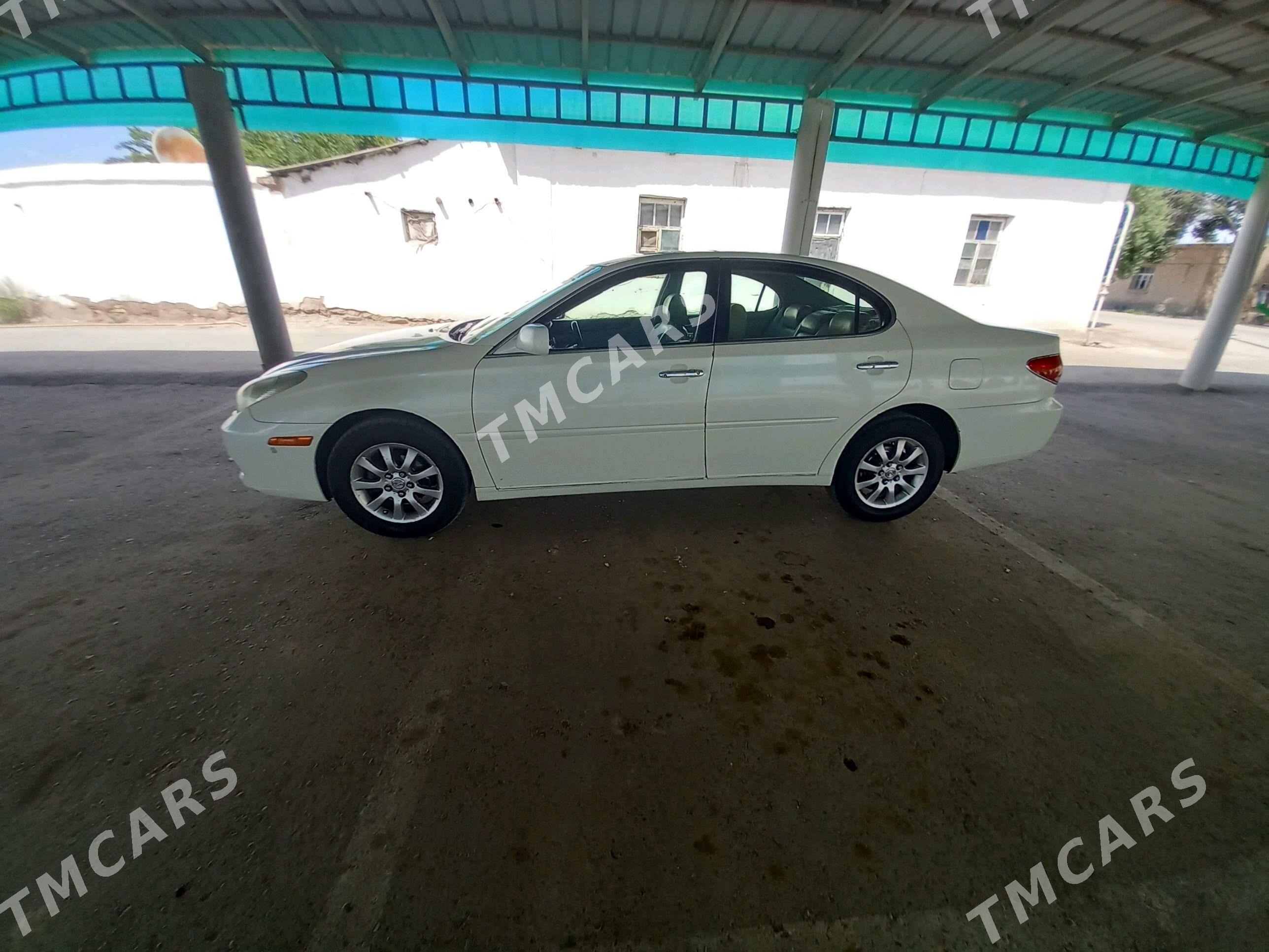 Lexus ES 300 2002 - 170 000 TMT - Дашогуз - img 3