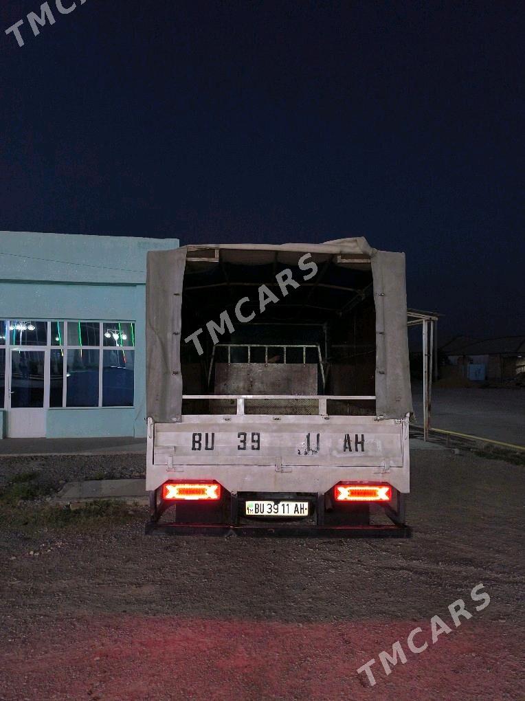 Mitsubishi Canter 2010 - 300 000 TMT - Кака - img 5