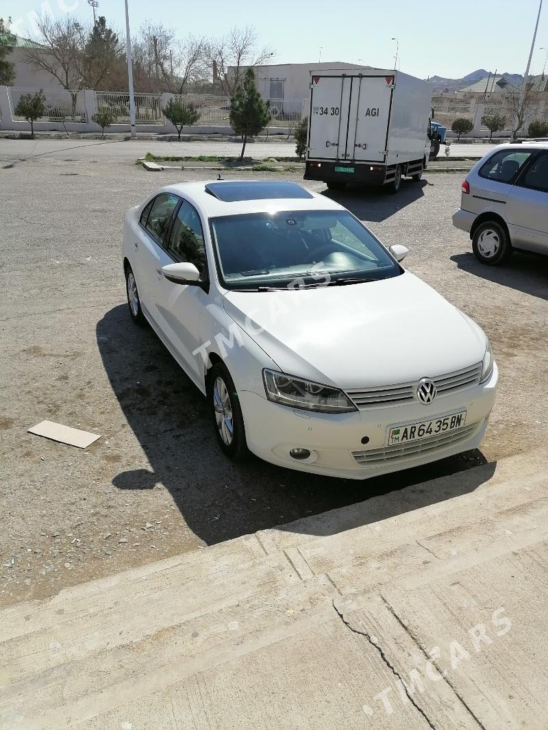 Volkswagen Jetta 2014 - 140 000 TMT - Türkmenbaşy - img 6