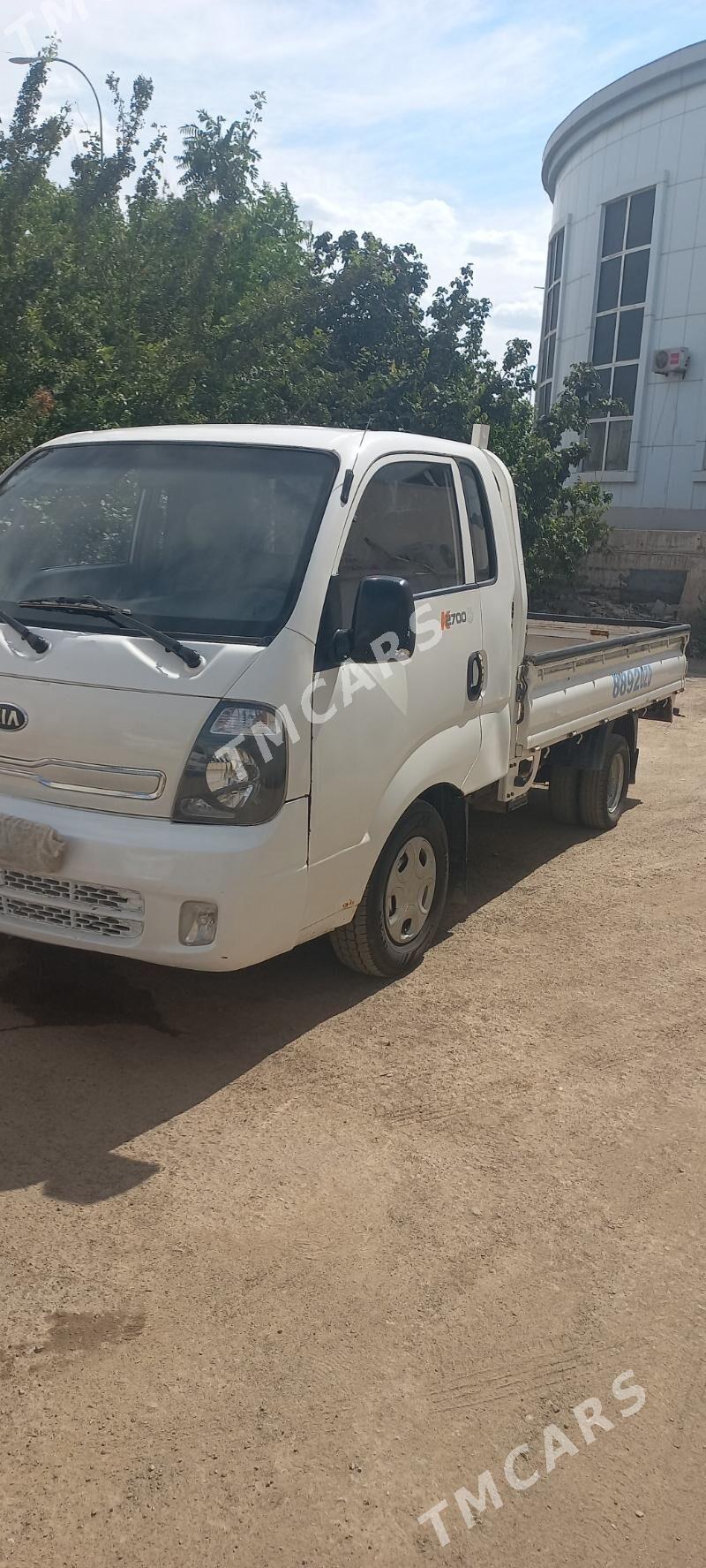 Kia Bongo 2013 - 160 000 TMT - Daşoguz - img 5