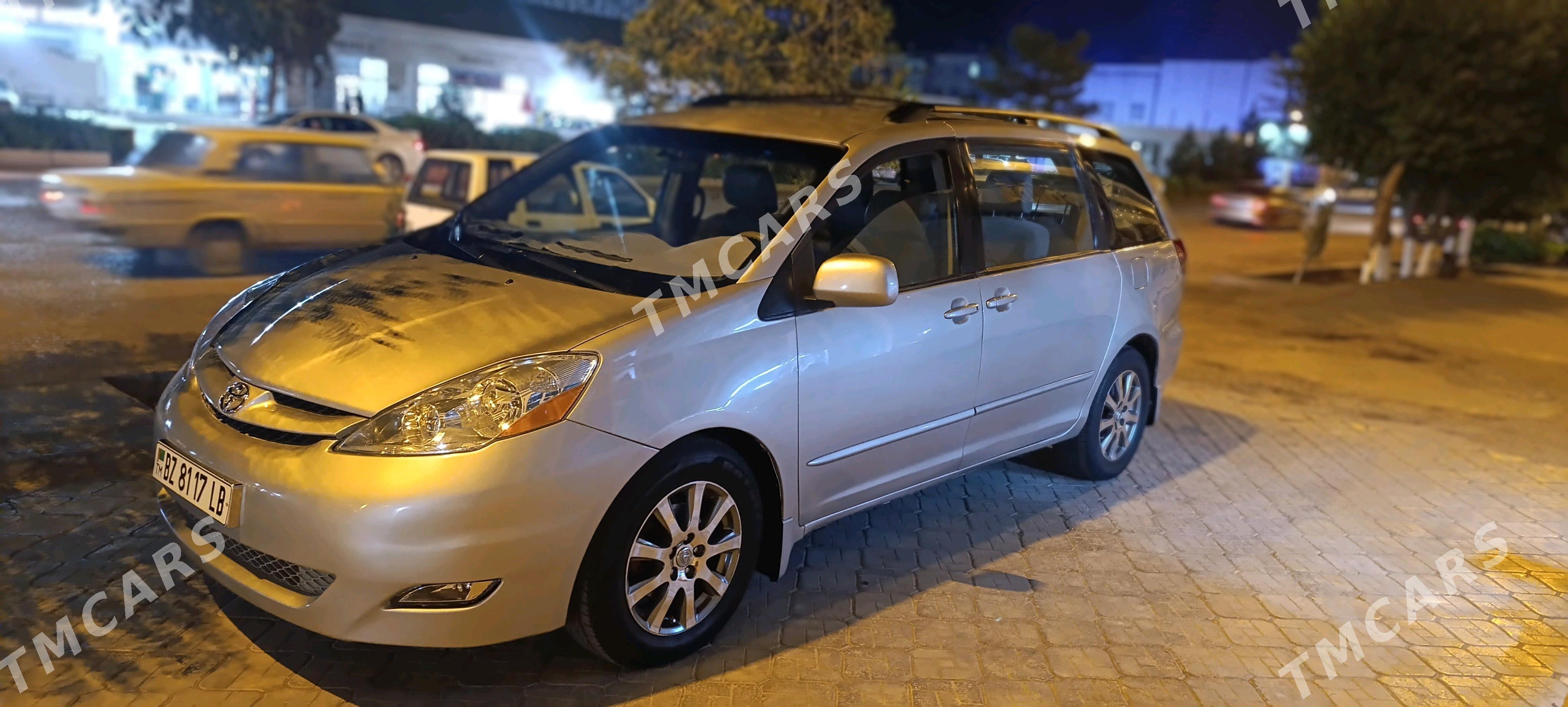 Toyota Sienna 2005 - 175 000 TMT - Туркменабат - img 8