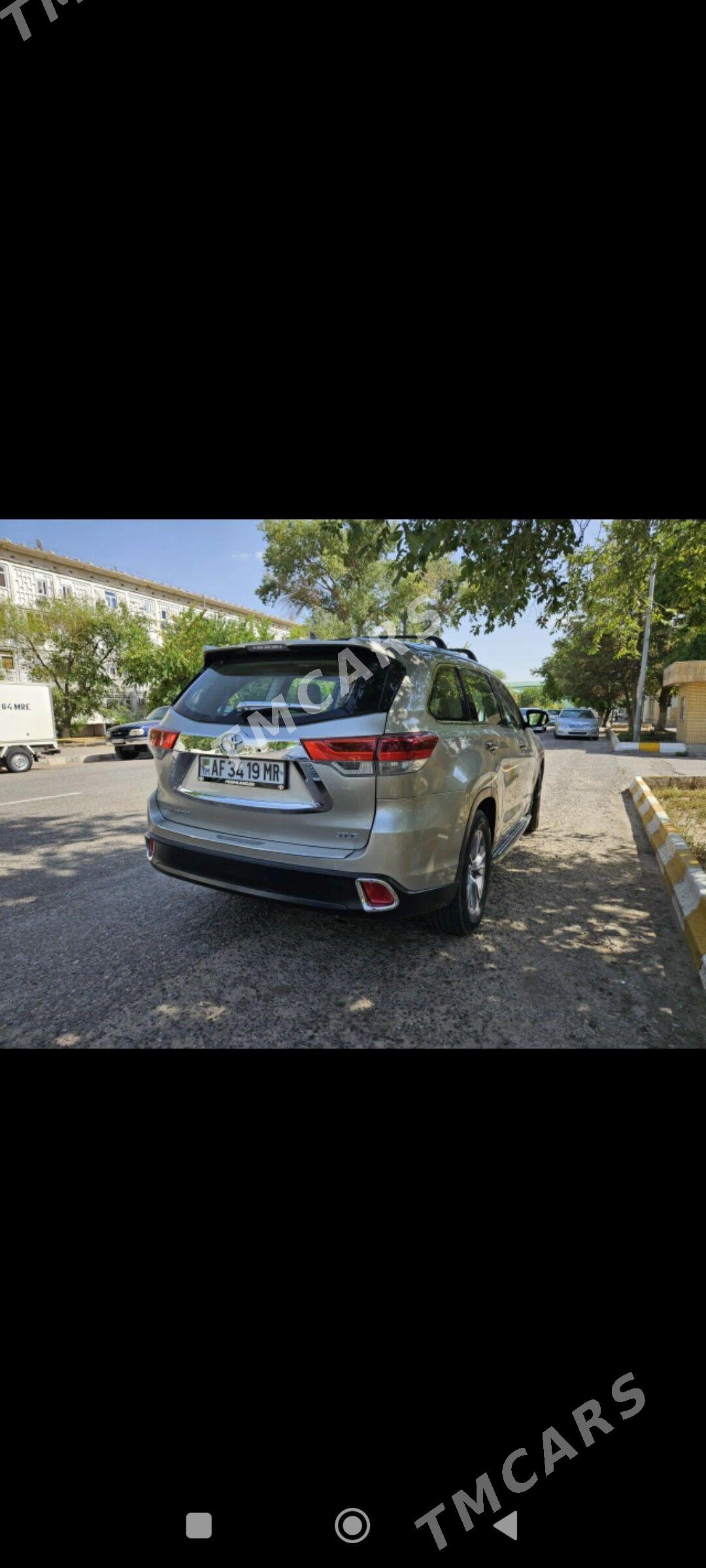 Toyota Highlander 2015 - 400 000 TMT - Мары - img 5