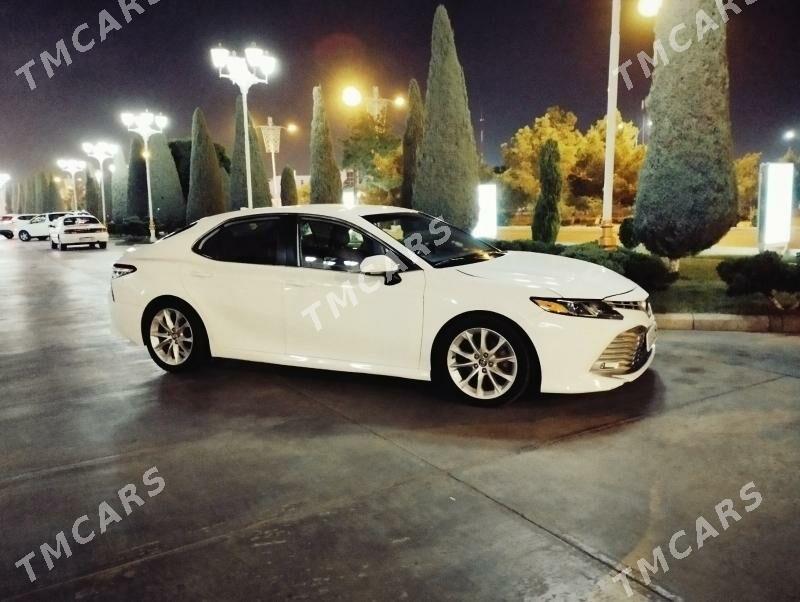 Toyota Camry 2019 - 310 000 TMT - Мары - img 3