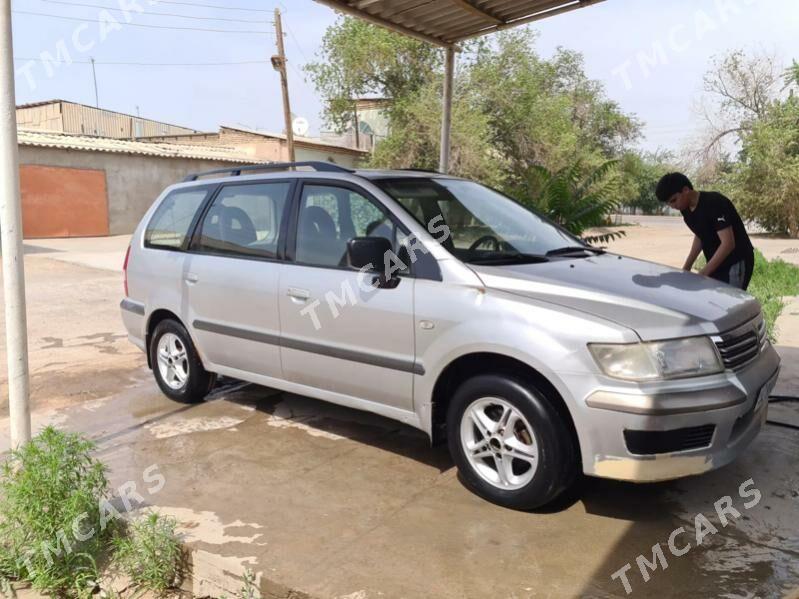 Mitsubishi Chariot 2002 - 50 000 TMT - Дашогуз - img 2