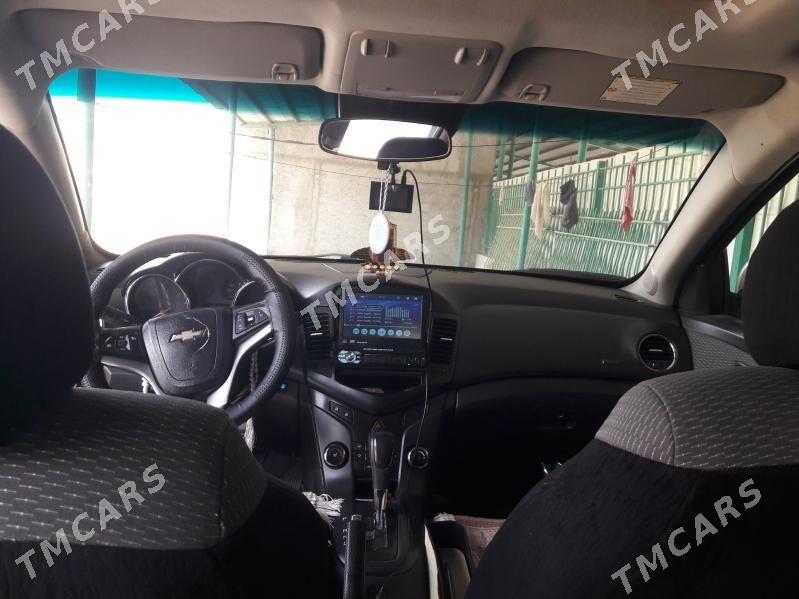 Chevrolet Cruze 2012 - 140 000 TMT - Тязе заман - img 5