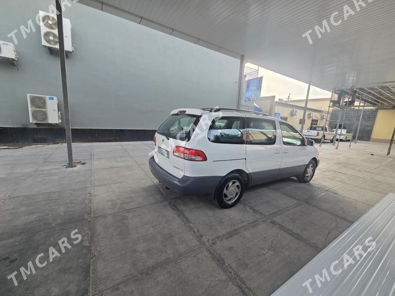 Toyota Sienna 2002 - 175 000 TMT - Мары - img 10