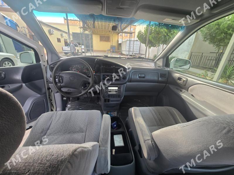 Toyota Sienna 2002 - 175 000 TMT - Мары - img 9