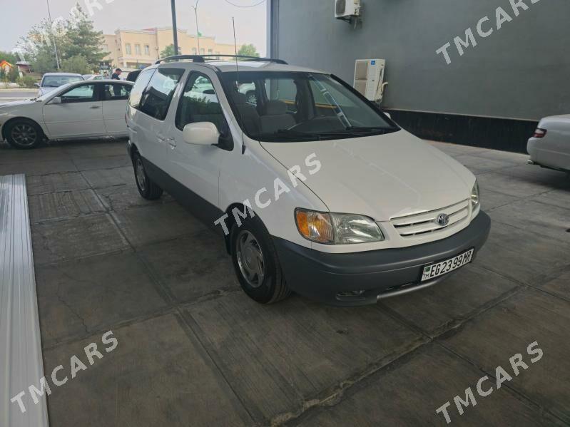Toyota Sienna 2002 - 175 000 TMT - Мары - img 3