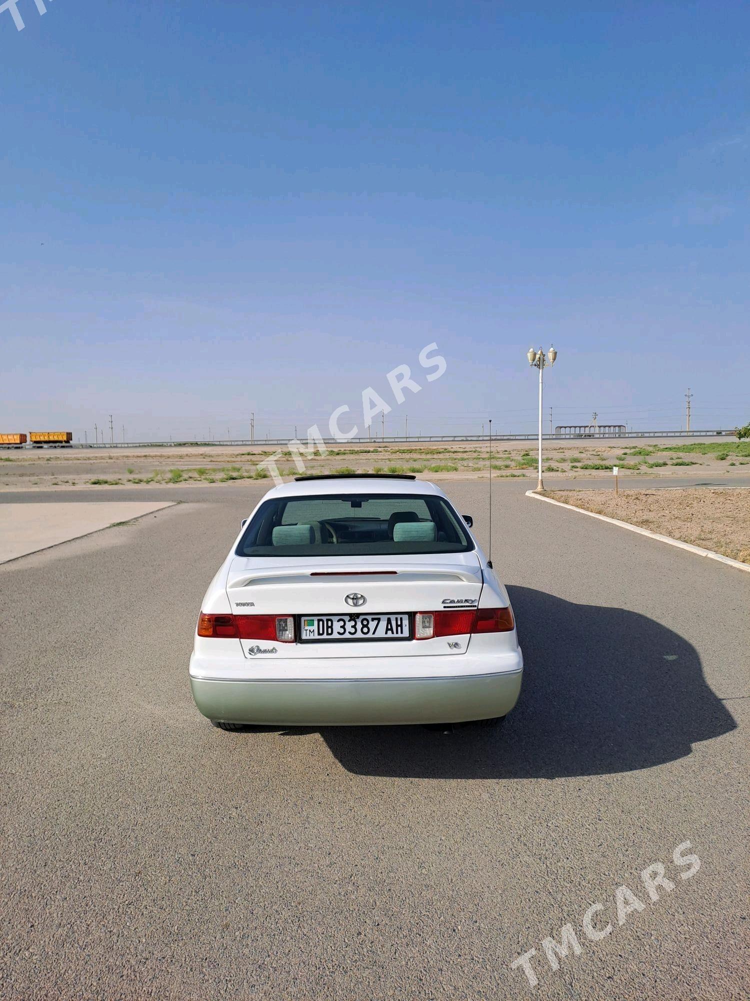 Toyota Camry 2001 - 155 000 TMT - Кака - img 5
