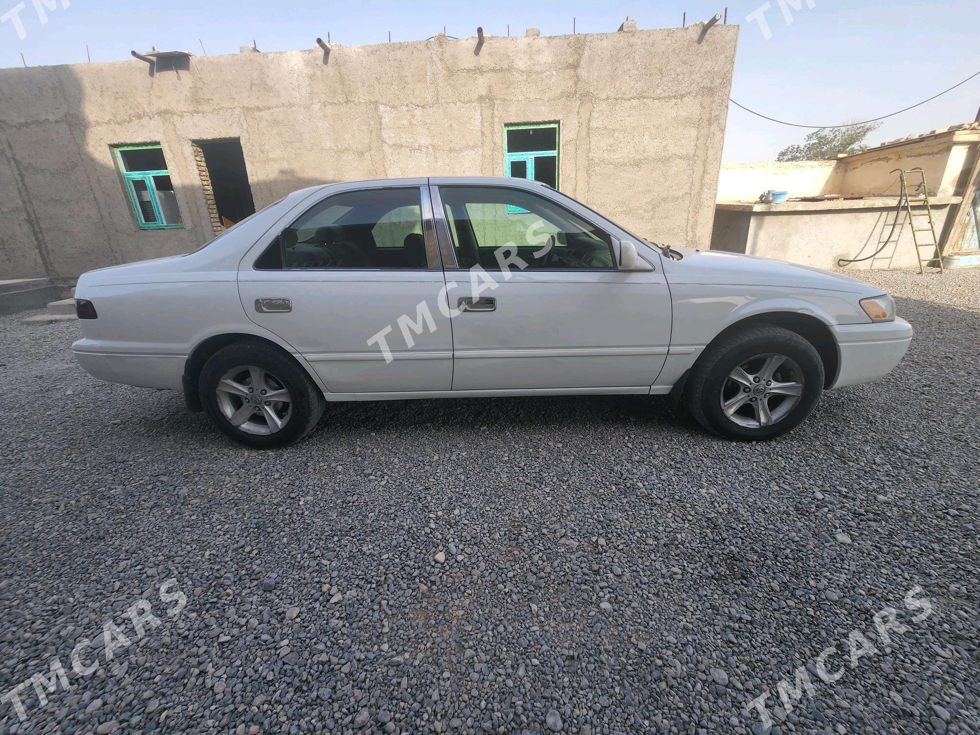Toyota Camry 1998 - 120 000 TMT - Кака - img 4