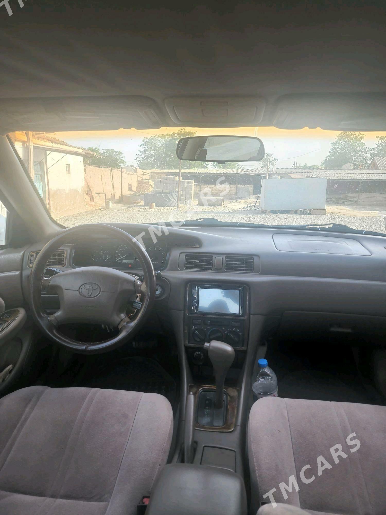 Toyota Camry 1998 - 120 000 TMT - Кака - img 5