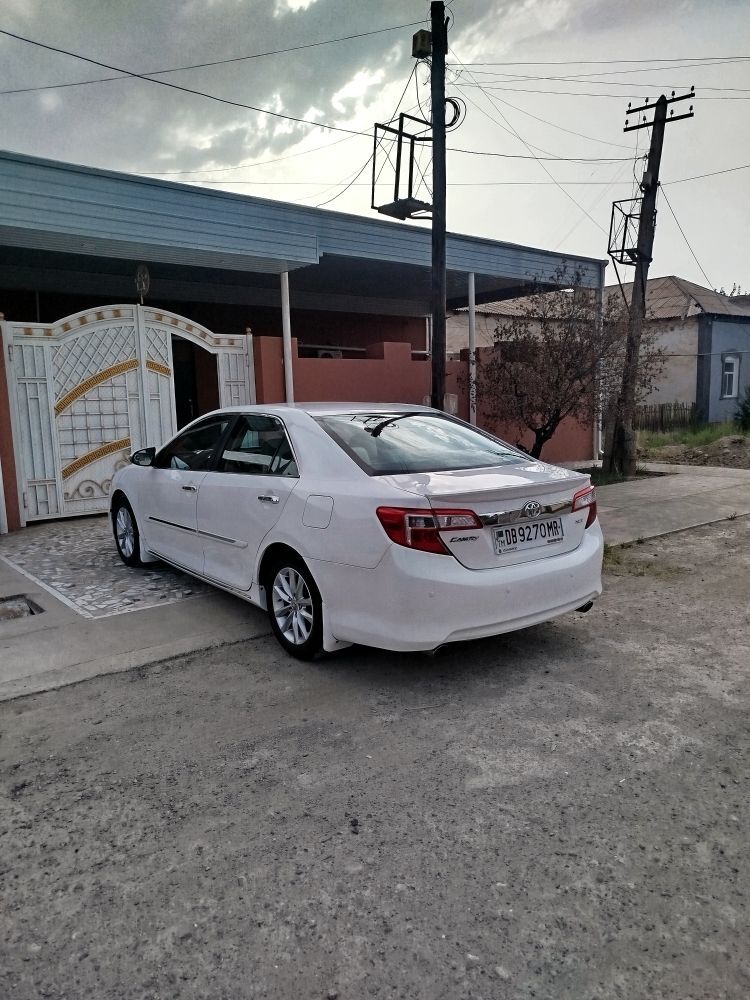 Toyota Camry 2013 - 200 000 TMT - Мары - img 5