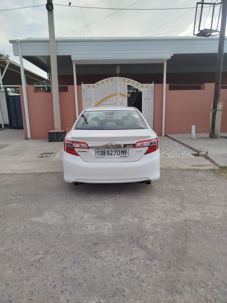 Toyota Camry 2013 - 200 000 TMT - Мары - img 9