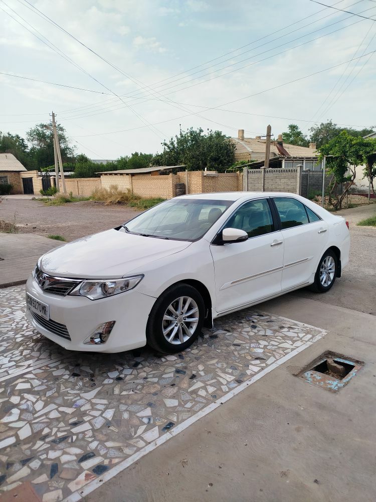 Toyota Camry 2013 - 200 000 TMT - Мары - img 4