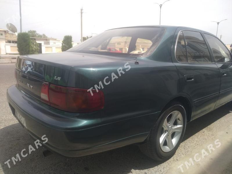 Toyota Camry 1996 - 85 000 TMT - Байрамали - img 1