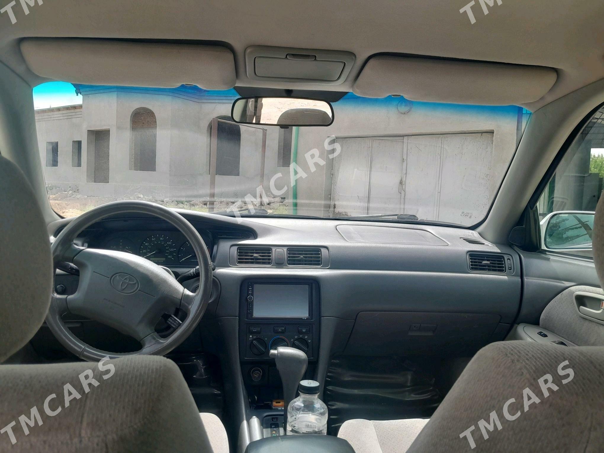 Toyota Camry 2000 - 129 000 TMT - Daşoguz - img 5