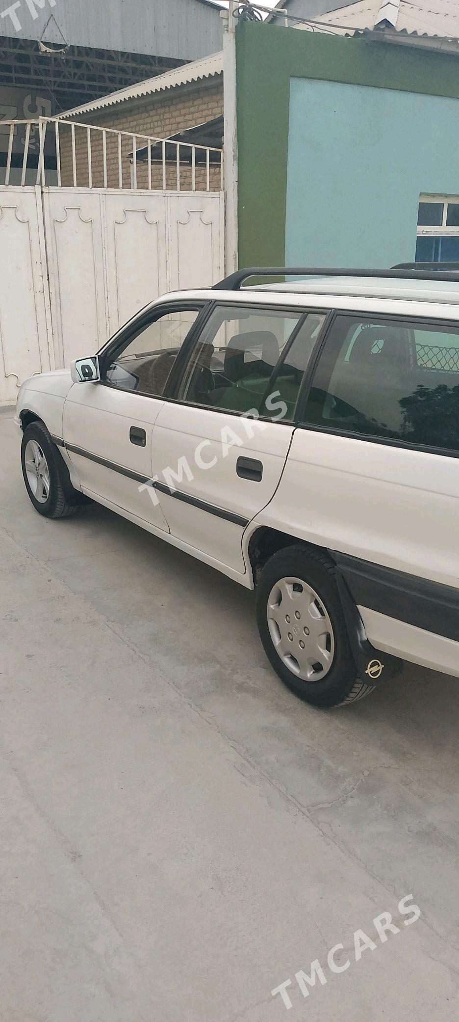 Opel Astra 1992 - 23 000 TMT - Mary - img 3