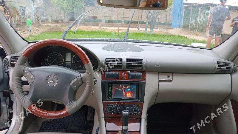 Mercedes-Benz C280 2005 - 115 000 TMT - Багир - img 5