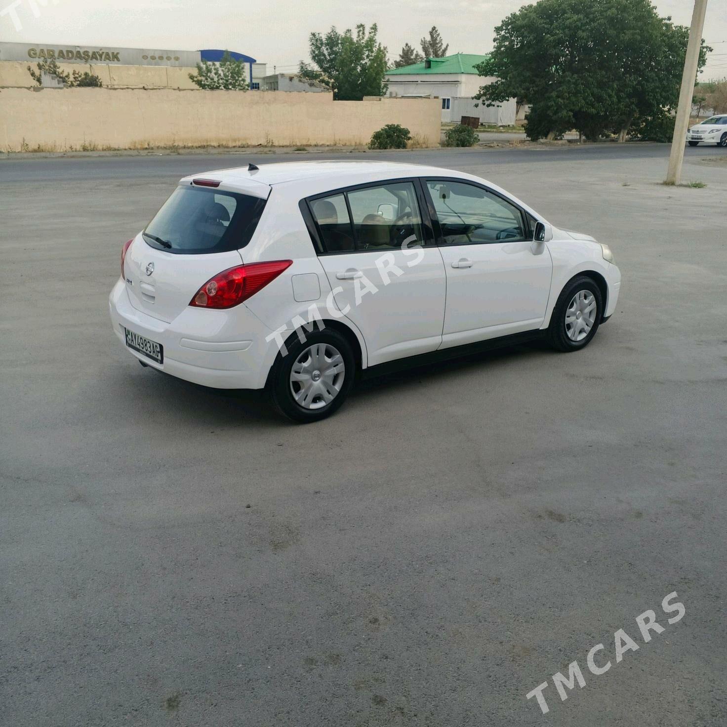 Nissan Versa 2009 - 120 000 TMT - Ашхабад - img 3