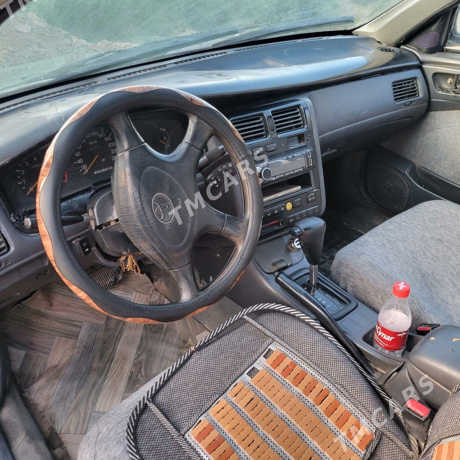Toyota Corona 1994 - 50 000 TMT - Кёнеургенч - img 4