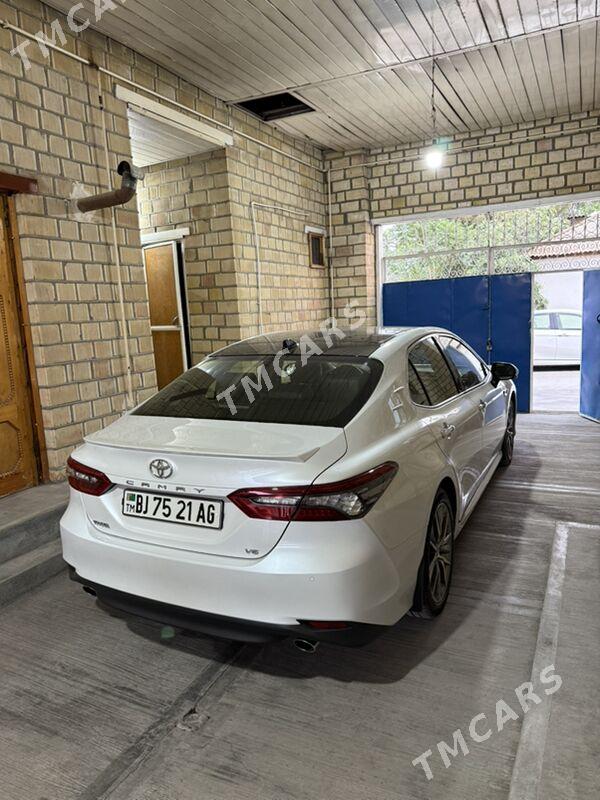 Toyota Camry 2023 - 670 000 TMT - Aşgabat - img 3