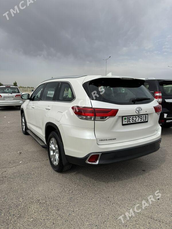 Toyota Highlander 2018 - 430 000 TMT - Туркменабат - img 6
