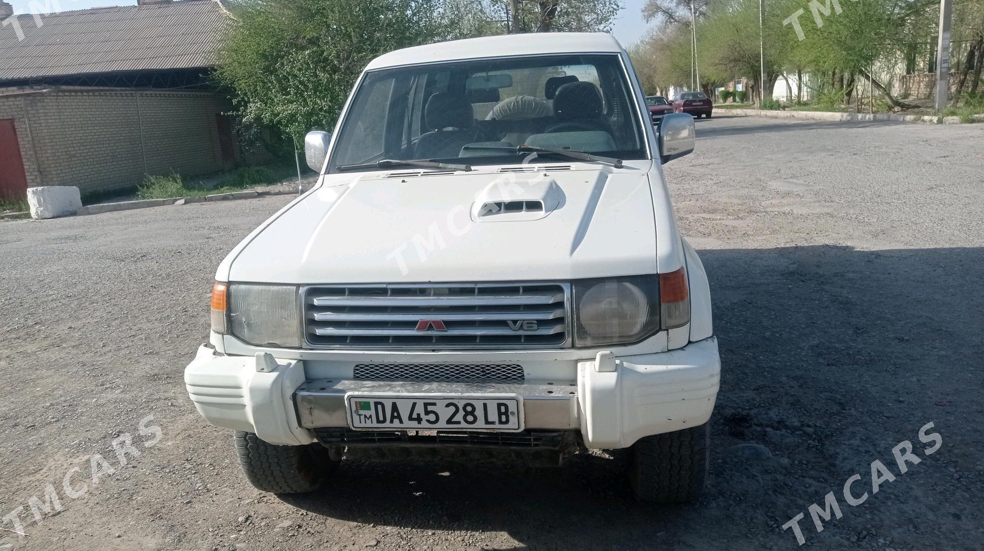 Mitsubishi Pajero 1993 - 45 000 TMT - Мары - img 4