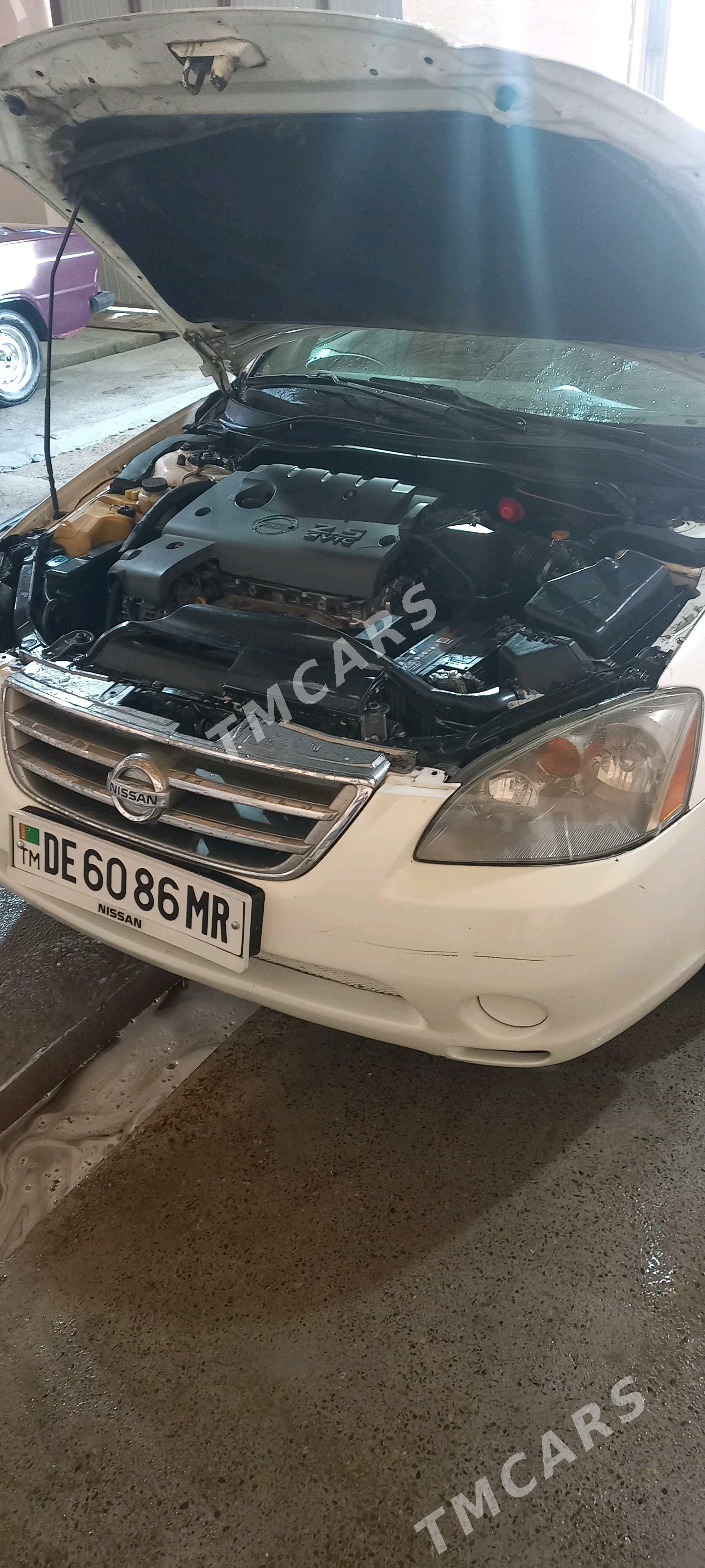Nissan Altima 2003 - 65 000 TMT - Сакарчага - img 1