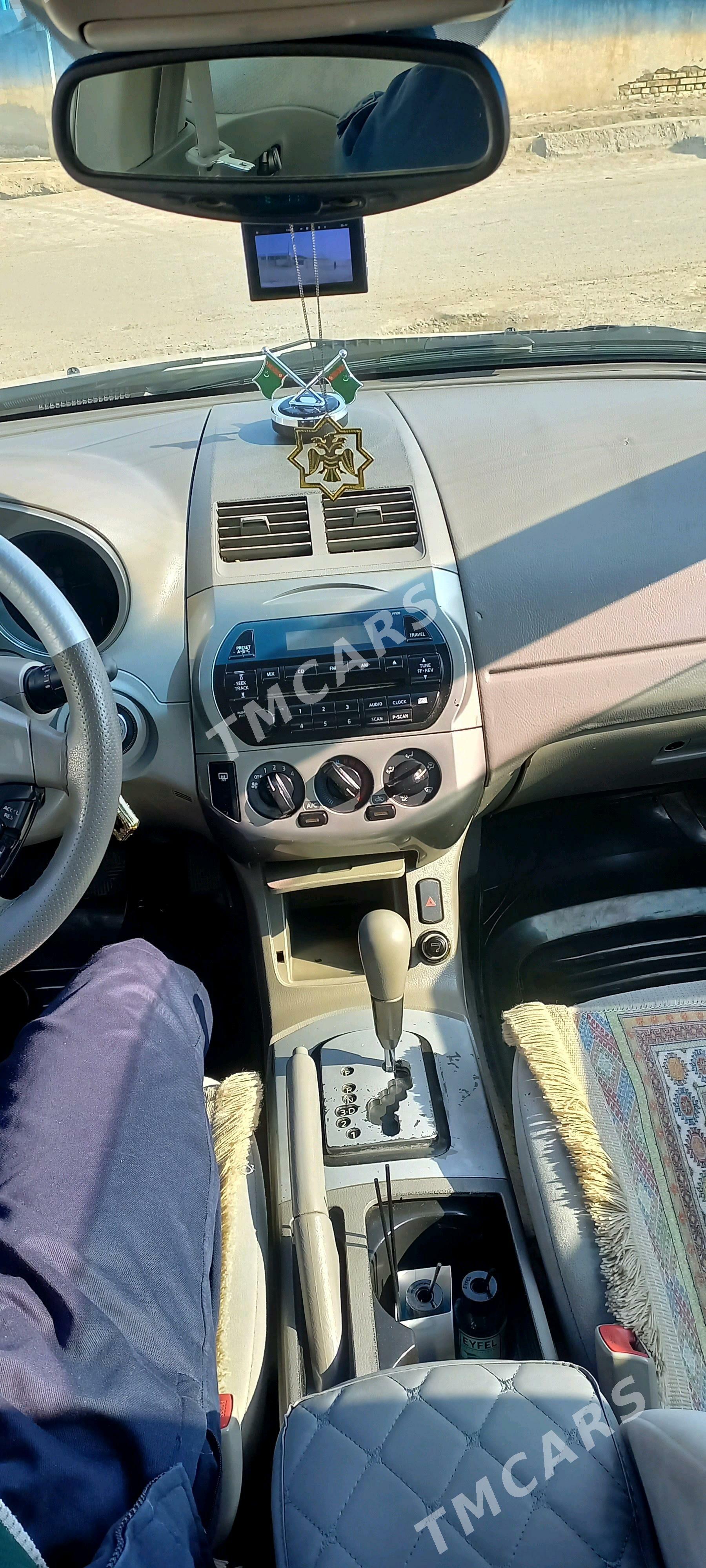 Nissan Altima 2003 - 65 000 TMT - Сакарчага - img 5