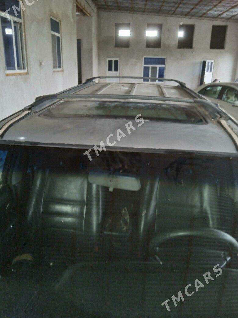 Nissan Pathfinder 2002 - 120 000 TMT - Дянев - img 2