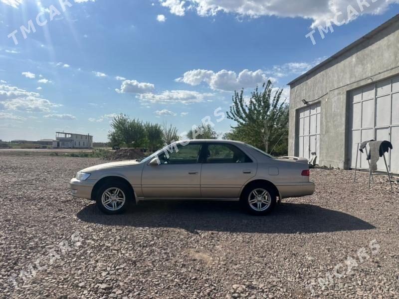 Toyota Camry 2000 - 142 000 TMT - Gubadag - img 5