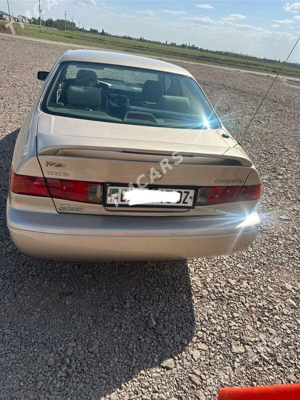 Toyota Camry 2000 - 142 000 TMT - Gubadag - img 8