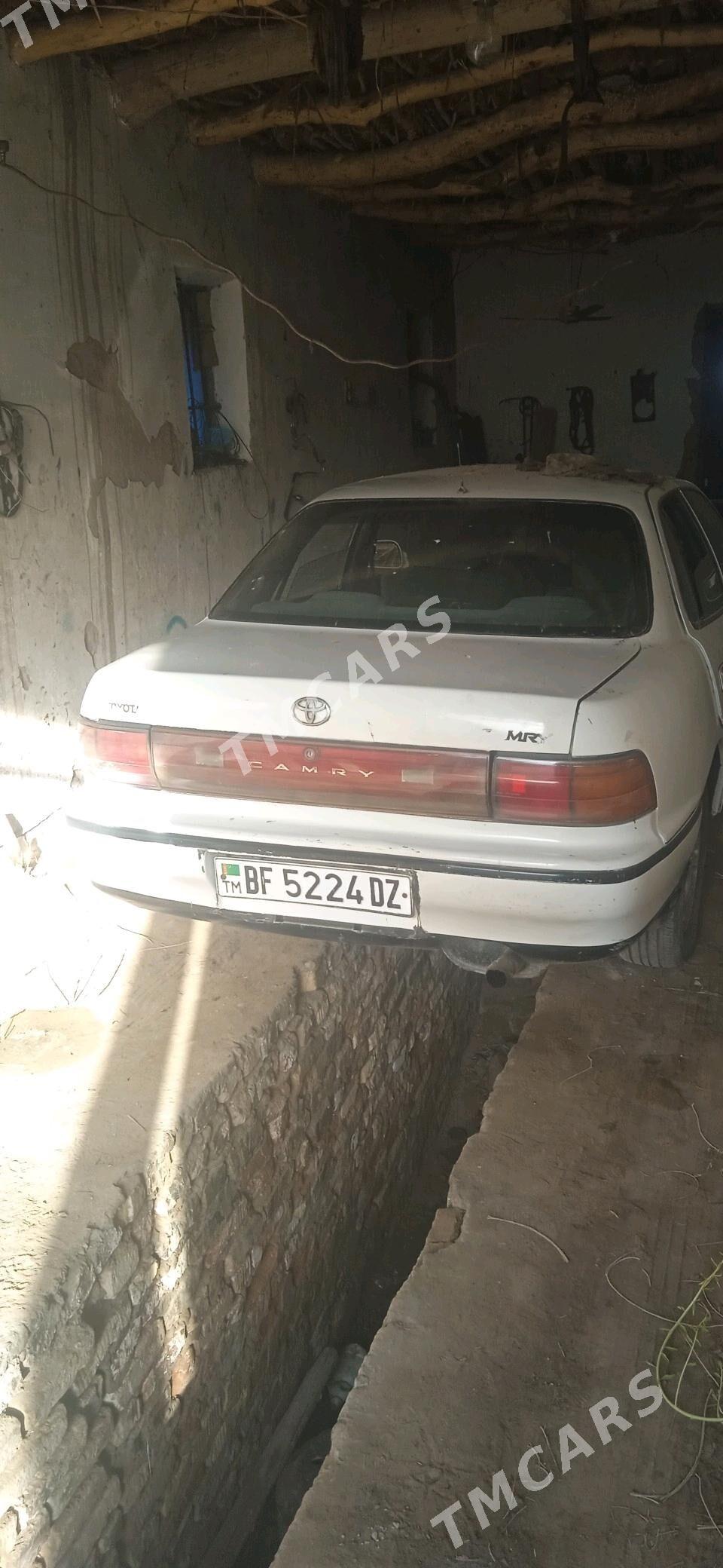 Toyota Camry 1991 - 26 000 TMT - Gubadag - img 3
