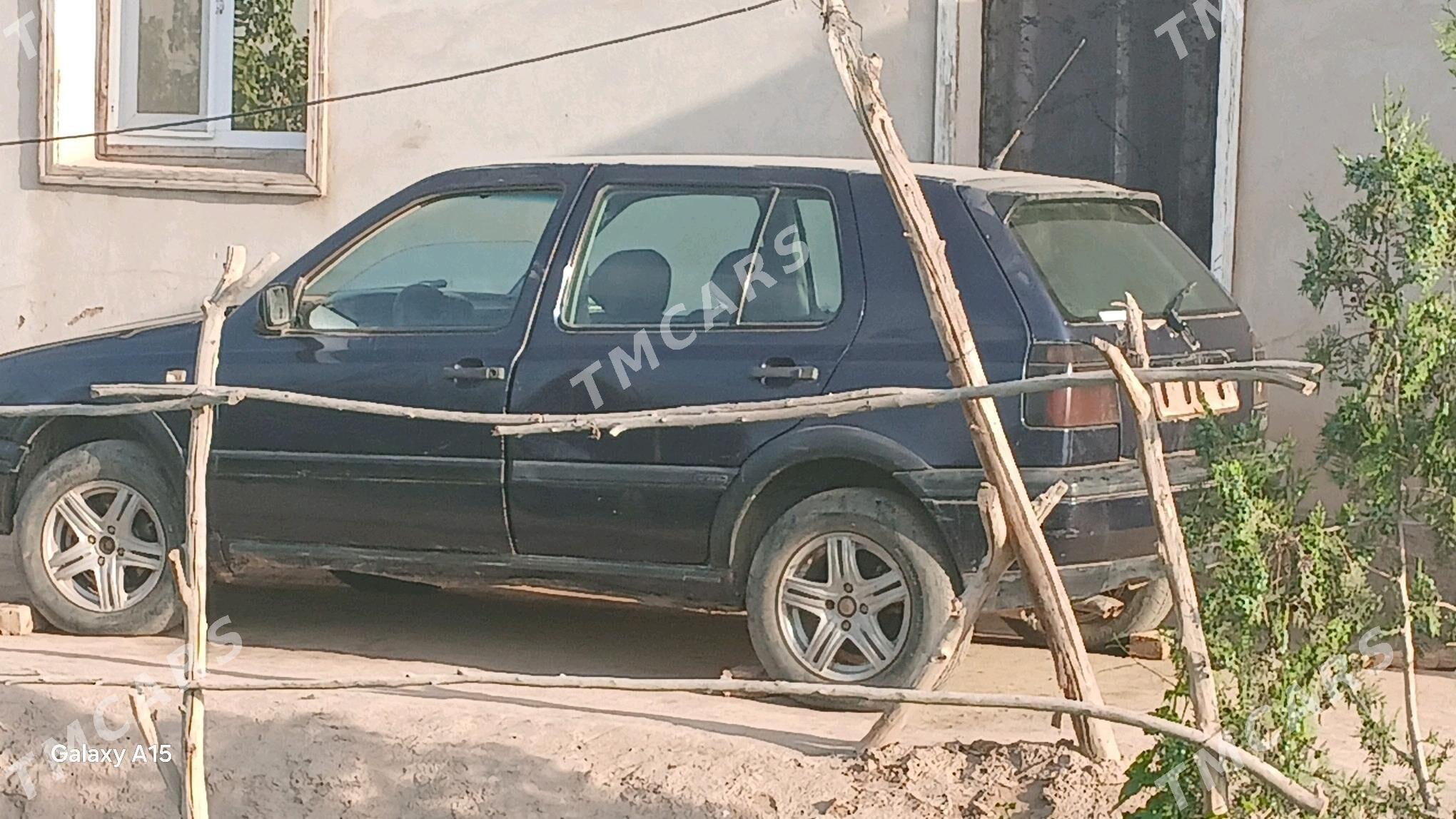 Volkswagen Passat 1993 - 6 000 TMT - Гороглы (Тагта) - img 2