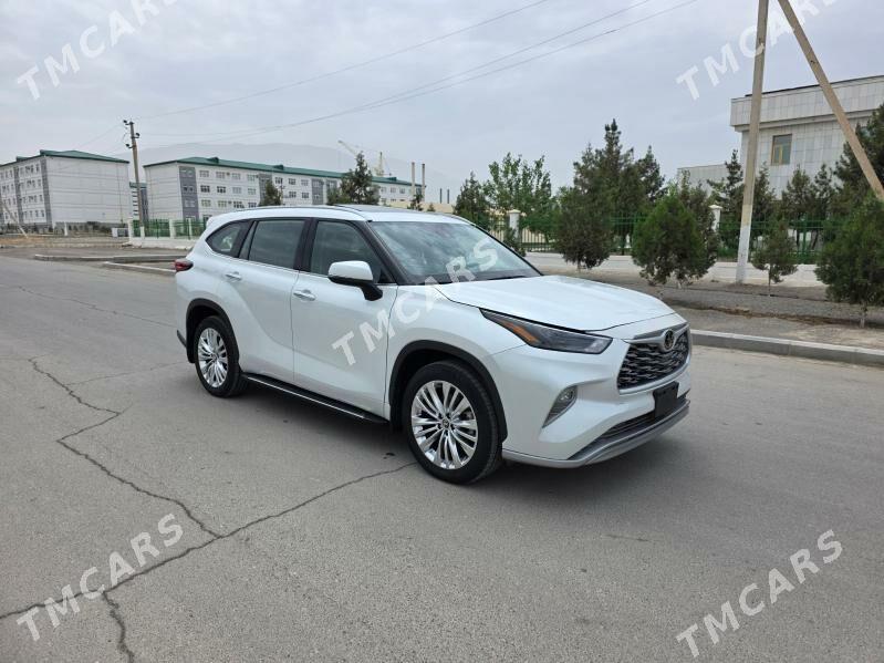Toyota Highlander 2023 - 650 000 TMT - Aşgabat - img 2