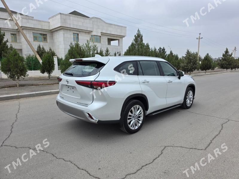 Toyota Highlander 2023 - 650 000 TMT - Aşgabat - img 5