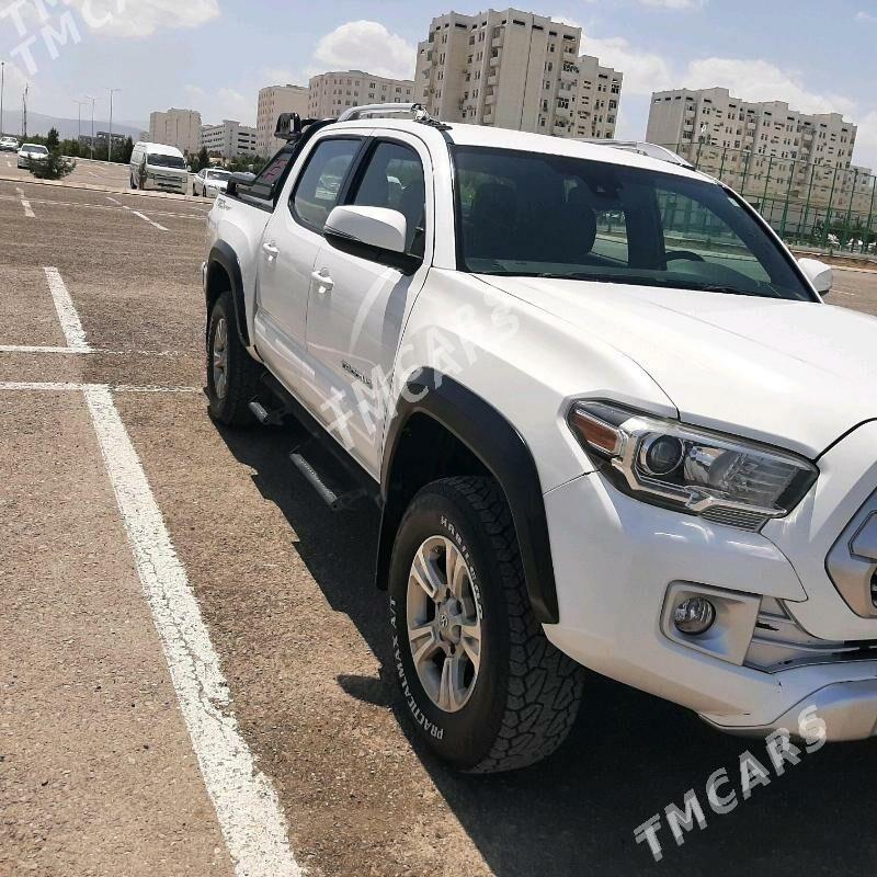 Toyota Tacoma 2018 - 415 000 TMT - Aşgabat - img 5