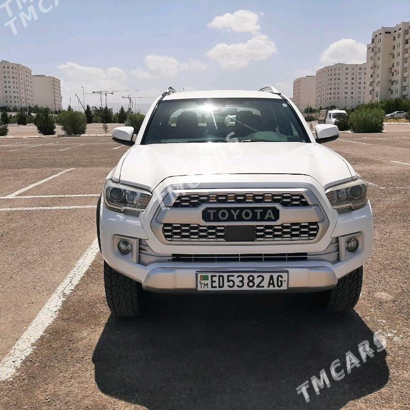 Toyota Tacoma 2018 - 415 000 TMT - Aşgabat - img 4