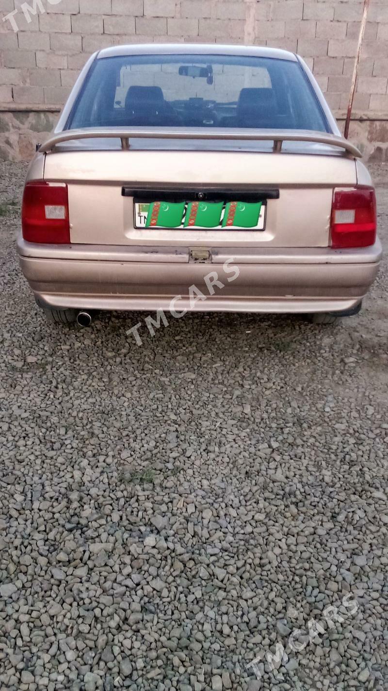 Opel Vectra 1991 - 26 000 TMT - Берекет - img 2