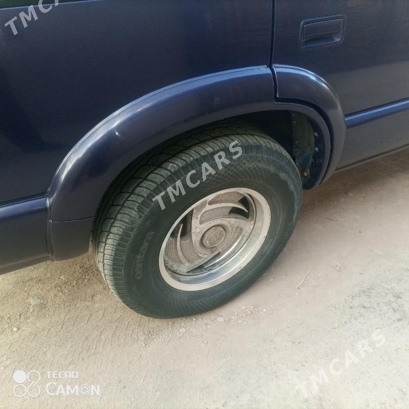 Chevrolet Blazer 1995 - 60 000 TMT - Губадаг - img 5
