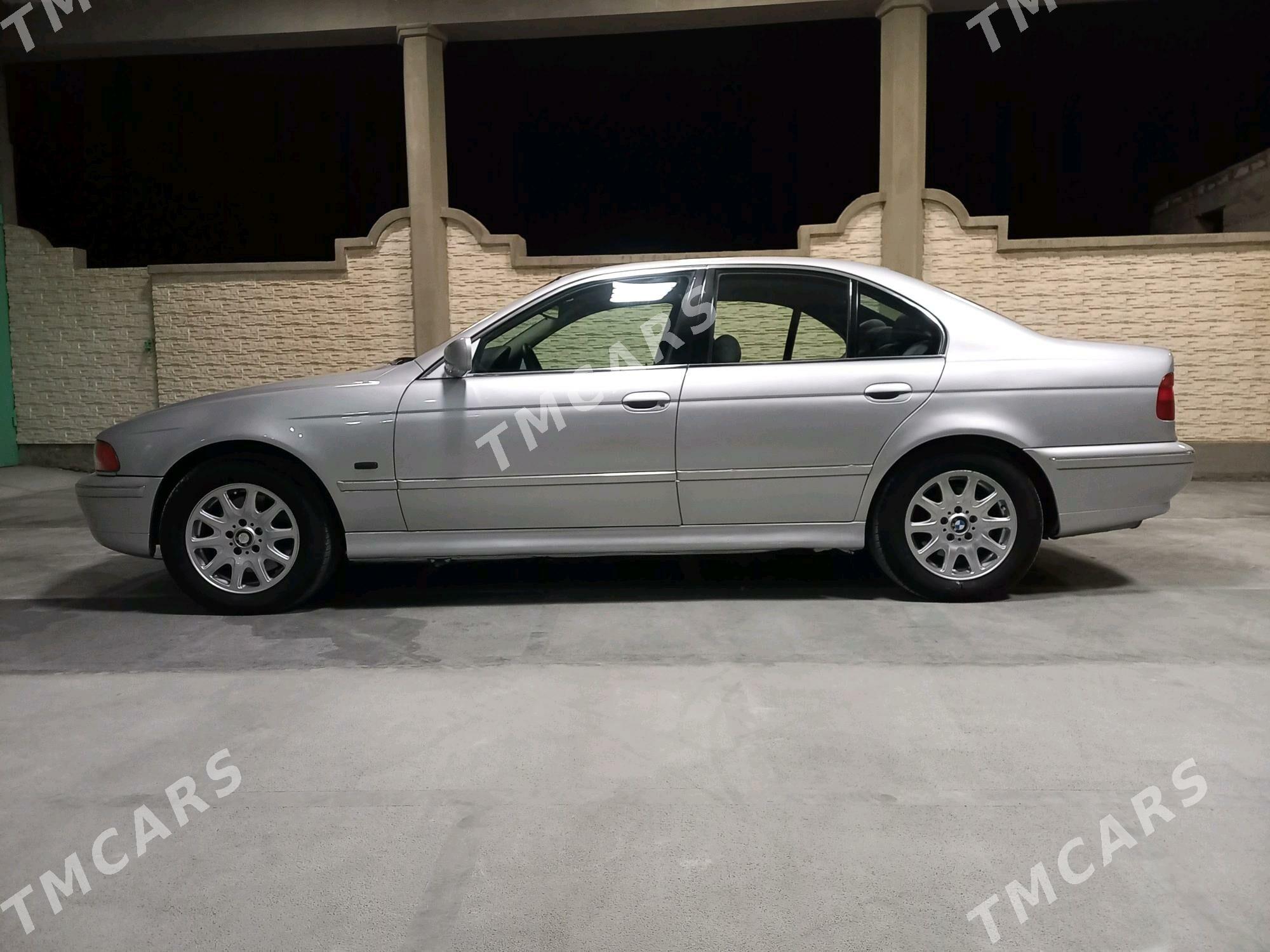BMW E39 1997 - 120 000 TMT - Гумдаг - img 5