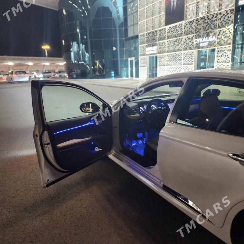 Toyota Camry Hybrid 2020 - 250 000 TMT - Türkmenbaşy - img 3