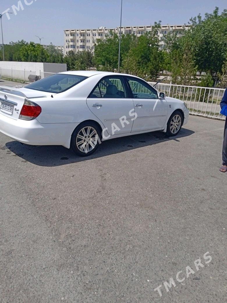 Toyota Camry 2005 - 170 000 TMT - Ак-Бугдайский этрап - img 1